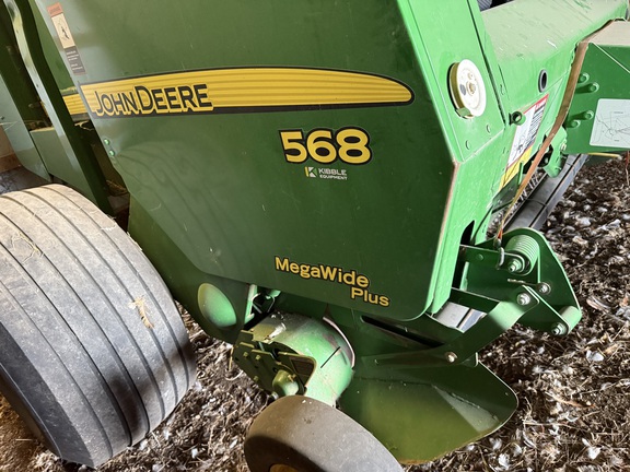 2010 John Deere 568 - Photo2