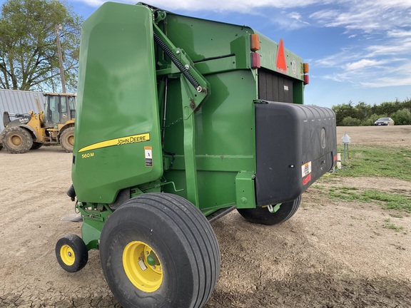 2021 John Deere 560M - Photo3