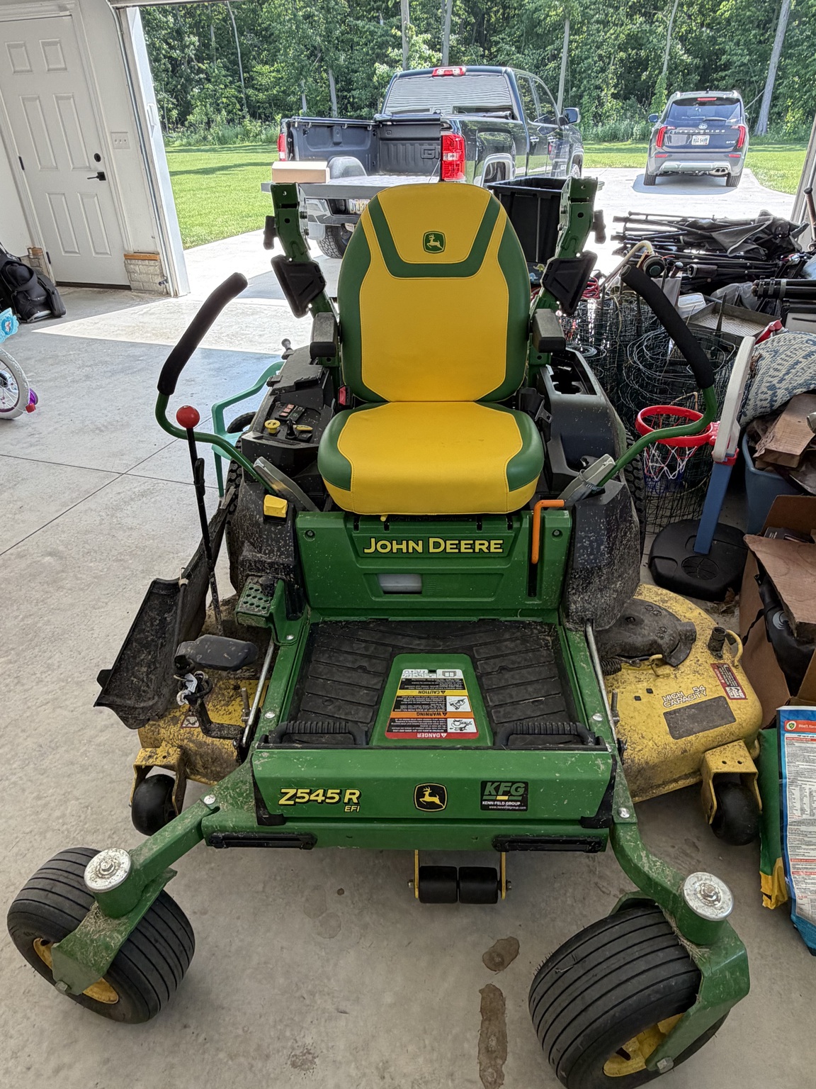 2022 John Deere Z545R Image 2