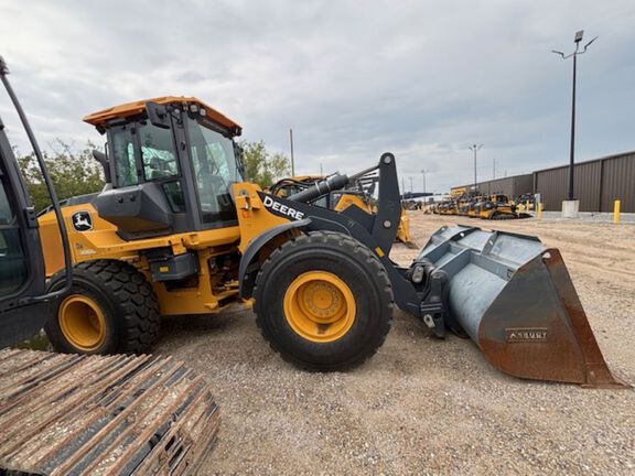 Photo of a 2024 John Deere 544 P