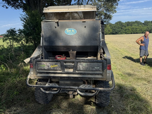 Photo of 2024 John Deere XUV 835R