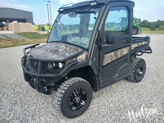 Photo of 2024 John Deere XUV 835R