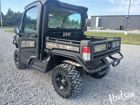 Photo of 2024 John Deere XUV 835R