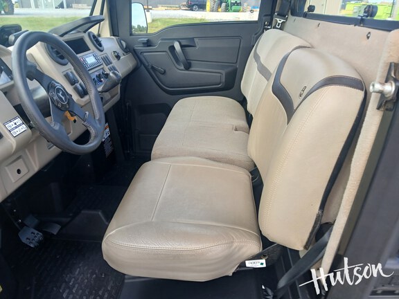 Photo of 2024 John Deere XUV 835R