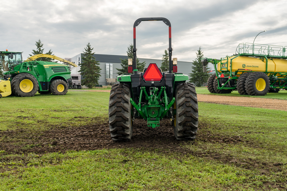 Used 2024 John Deere 4044M Compact Utility Tractors at Horizon Ag & Turf in Westlock, AB - Photo5