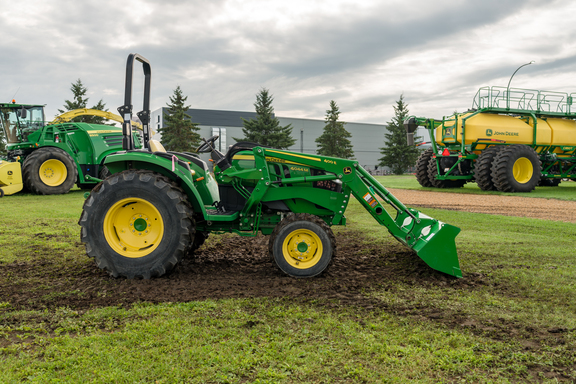 Used 2024 John Deere 4044M Compact Utility Tractors at Horizon Ag & Turf in Westlock, AB - Photo2