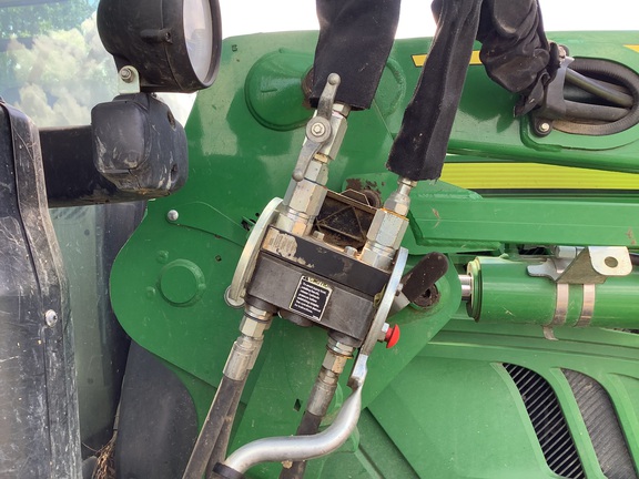 Photo of 2018 John Deere 6110R