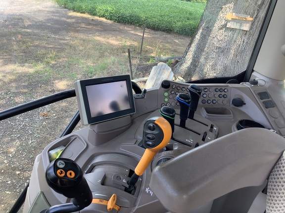 Photo of 2018 John Deere 6110R