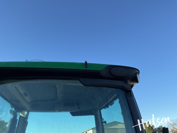Photo of 2018 John Deere 6110R