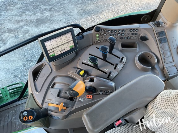Photo of 2018 John Deere 6110R