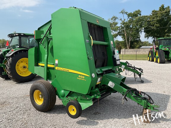 Photo of 2014 John Deere 469