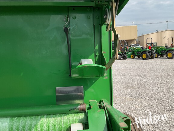 Photo of 2014 John Deere 469