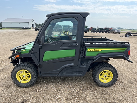 2025 John Deere XUV 845M (2nd thumbnail)