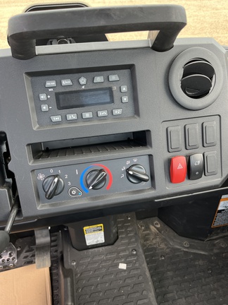 2025 John Deere XUV 845M (7th thumbnail)
