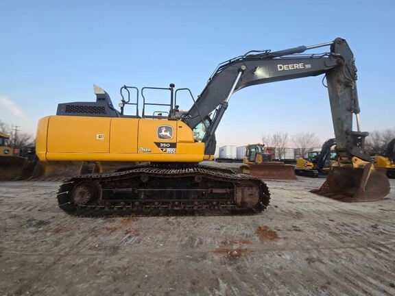 Photo of 2023 John Deere 350P