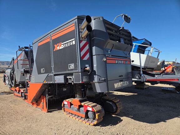 2025 Wirtgen  W210XF
