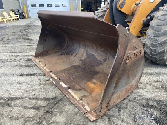 2021 Case 721G