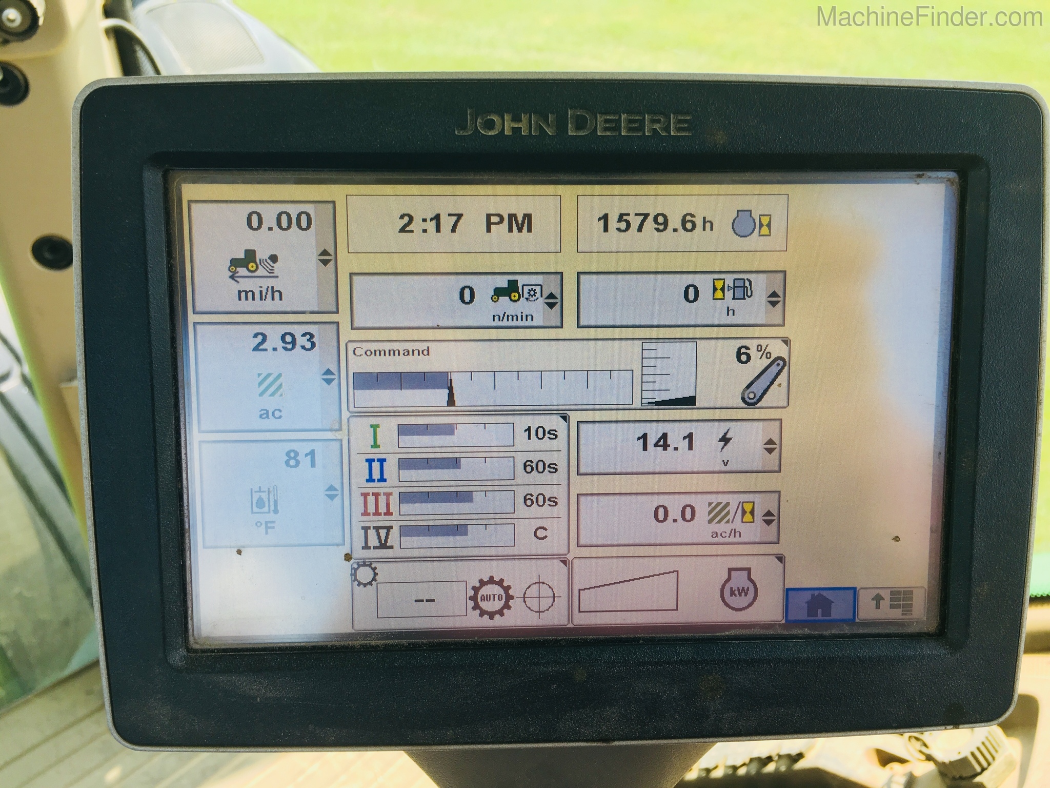 2013 John Deere 8310R Image 4