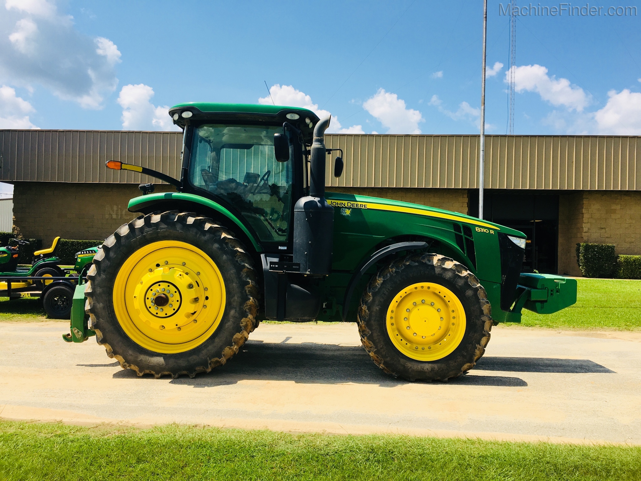 2013 John Deere 8310R Image 8