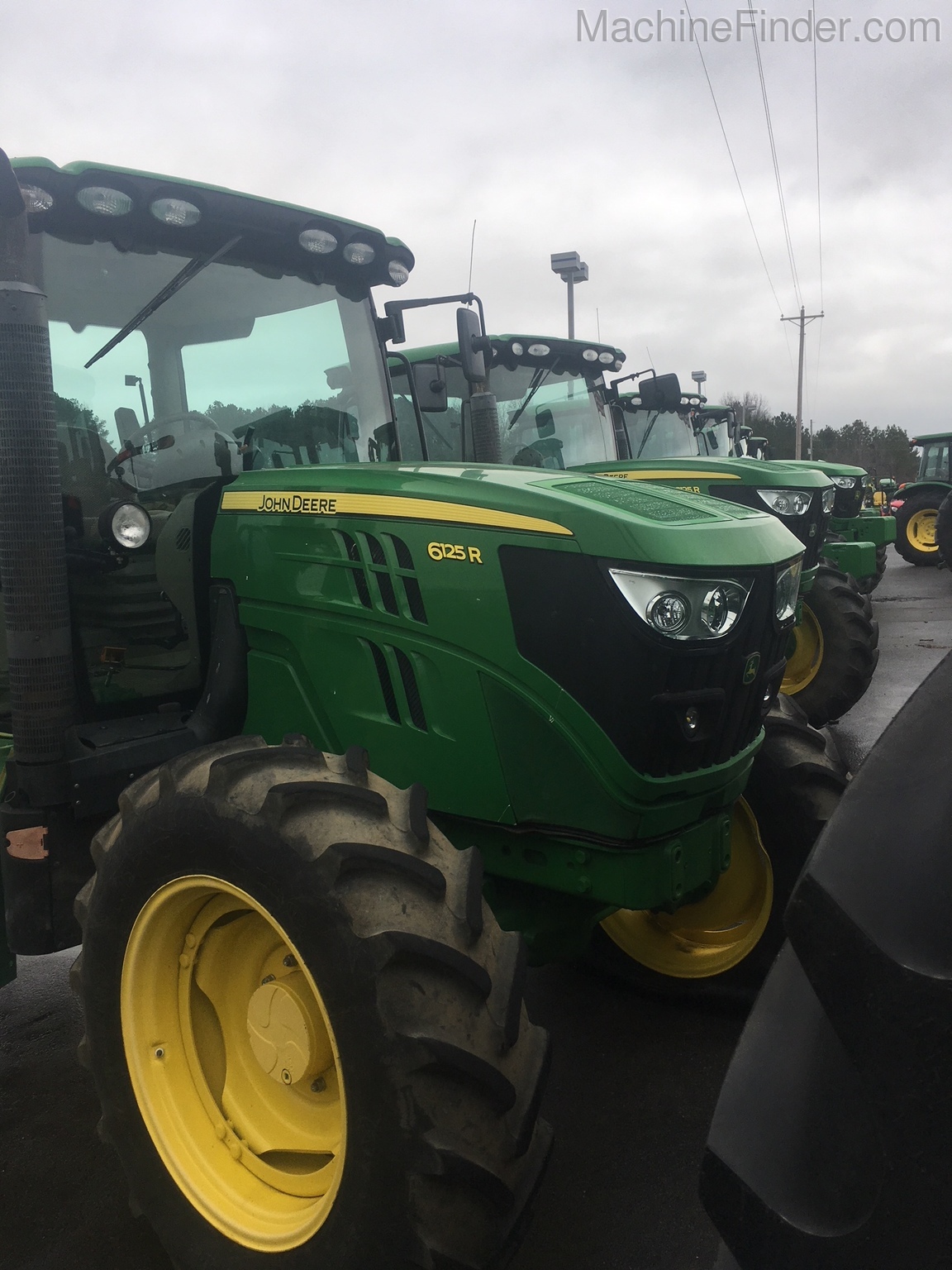 2015 John Deere 6125R Image 2
