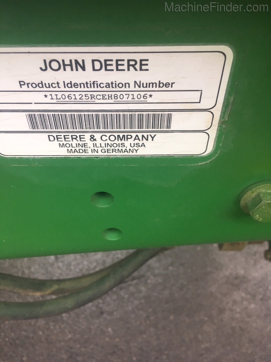 2015 John Deere 6125R Image 4