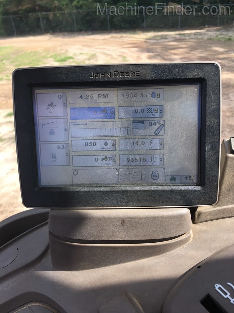 2013 John Deere 6140R Image 6