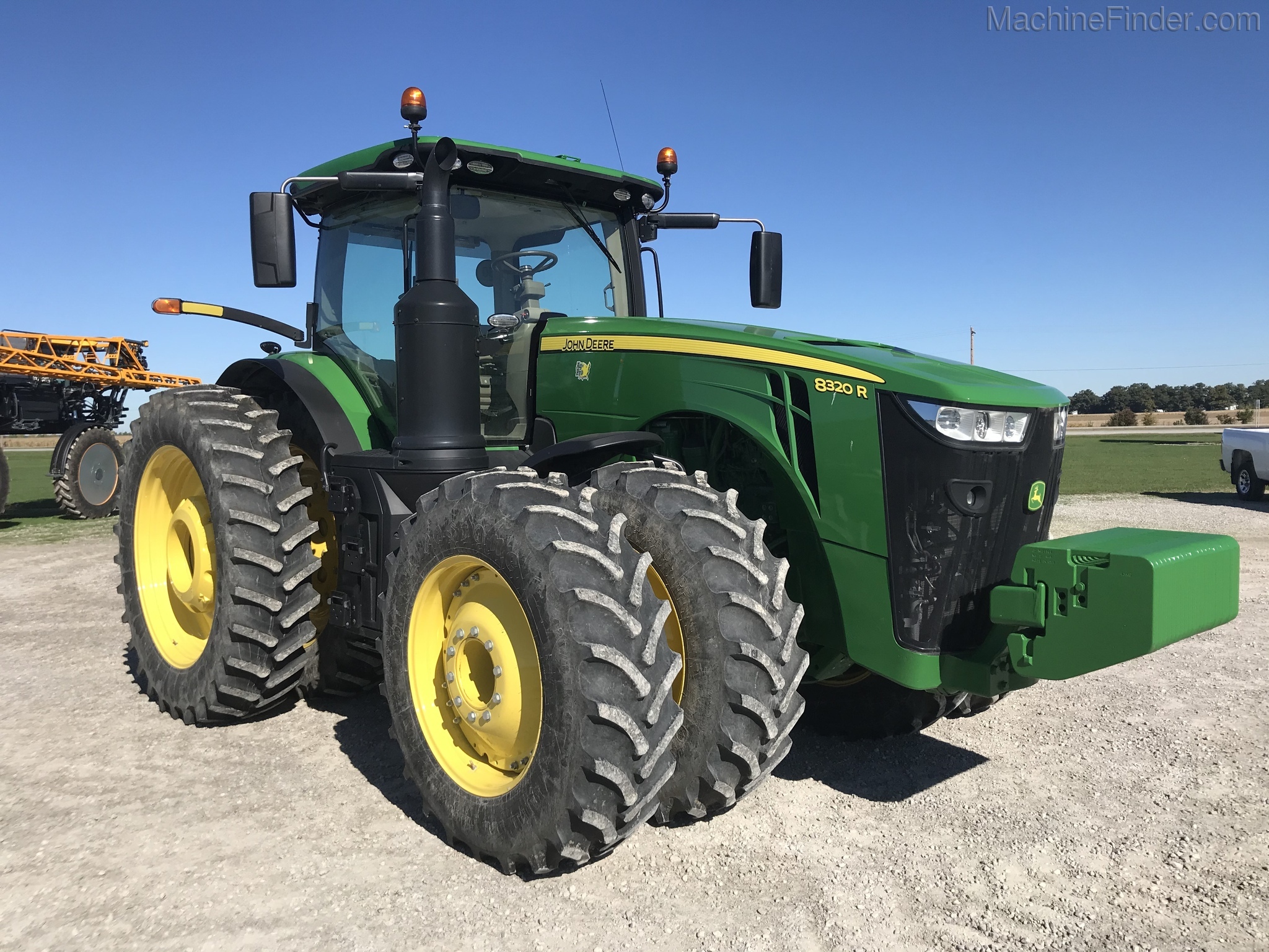 2018 John Deere 8320R Image 2