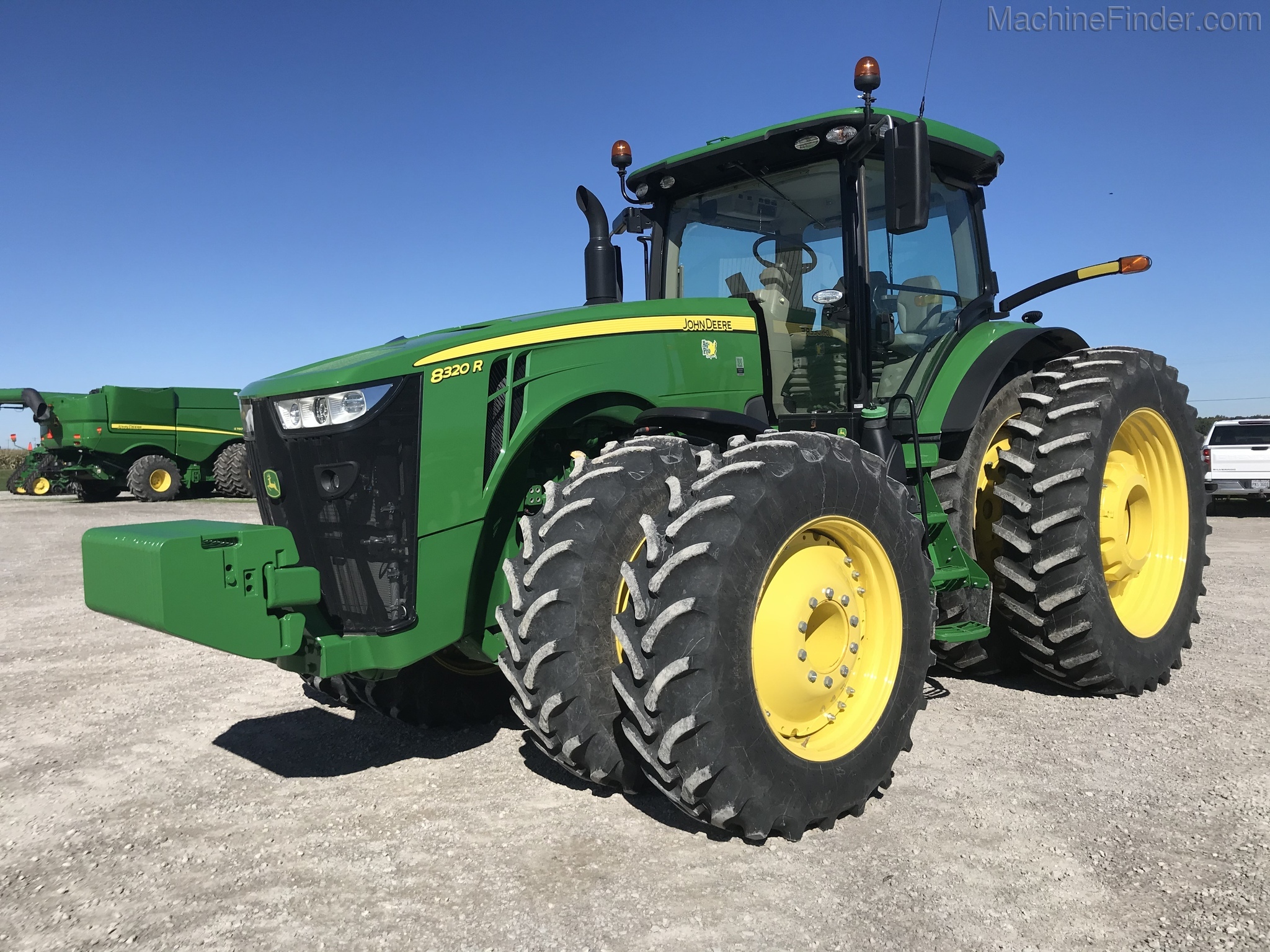 2018 John Deere 8320R Image 1
