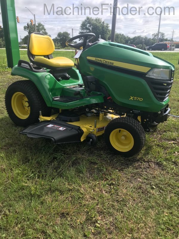 2019 John Deere X570 Image 1