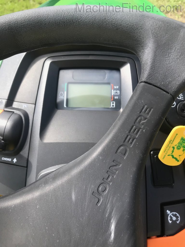 2019 John Deere X570 Image 5