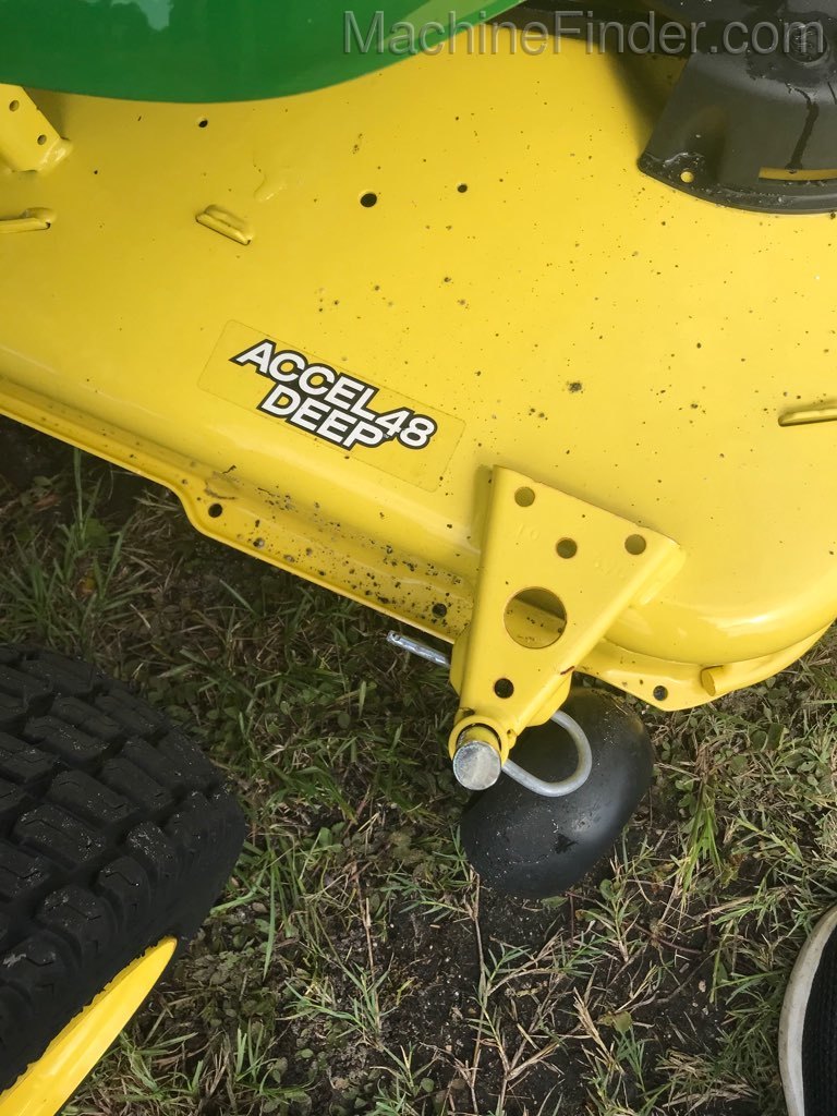 2019 John Deere X570 Image 6