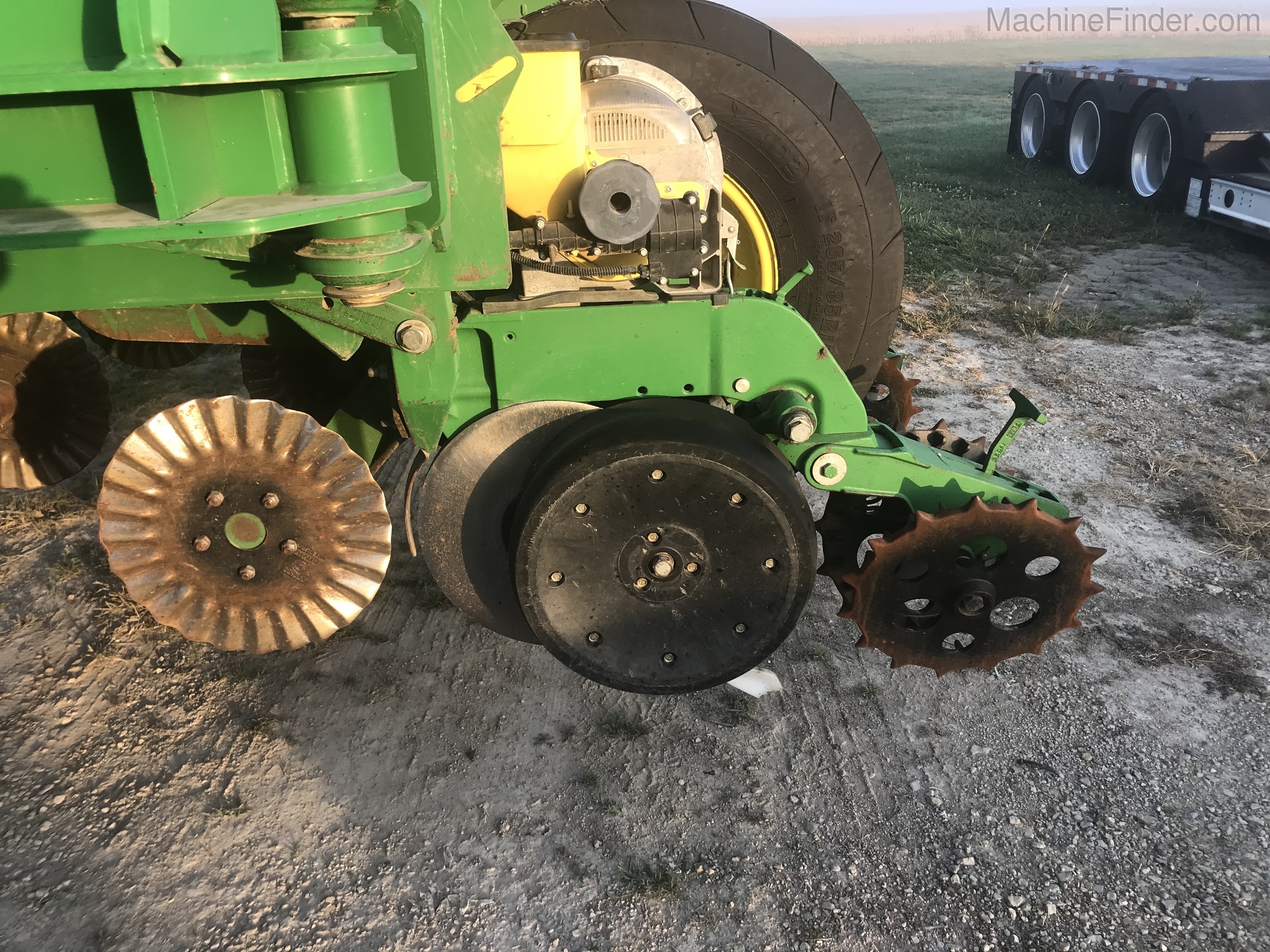 2012 John Deere 1790 Image 8