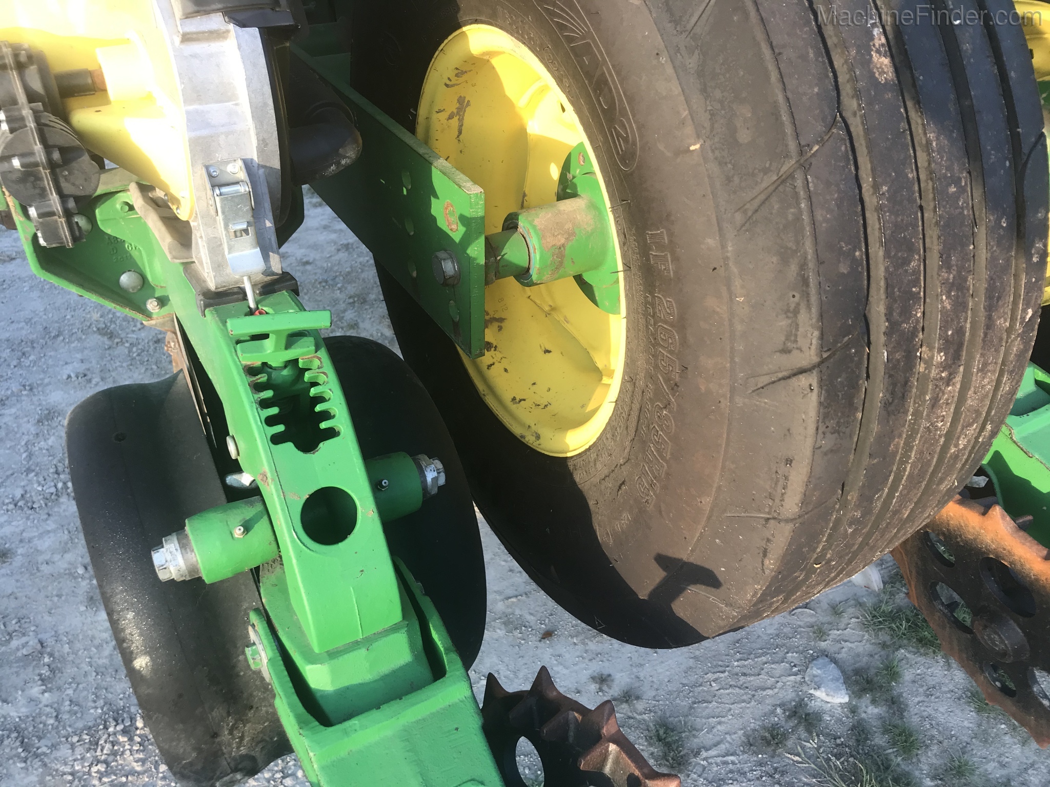 2012 John Deere 1790 Image 15