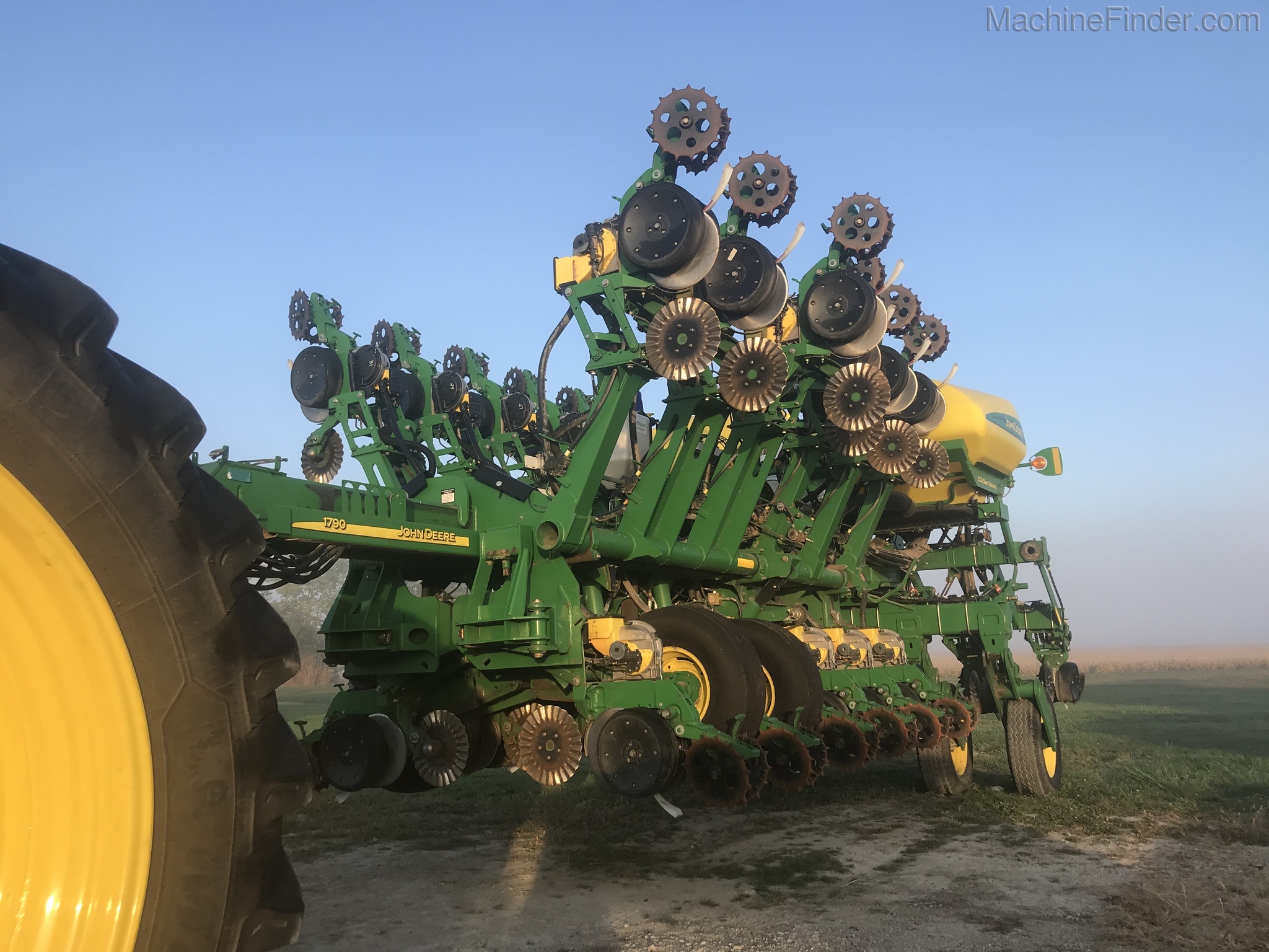 2012 John Deere 1790 Image 33