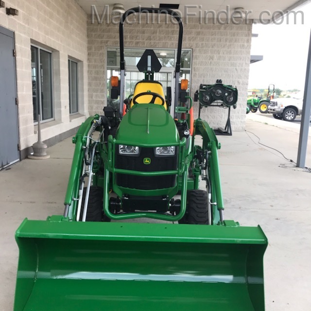 2020 John Deere 1025R Image 5
