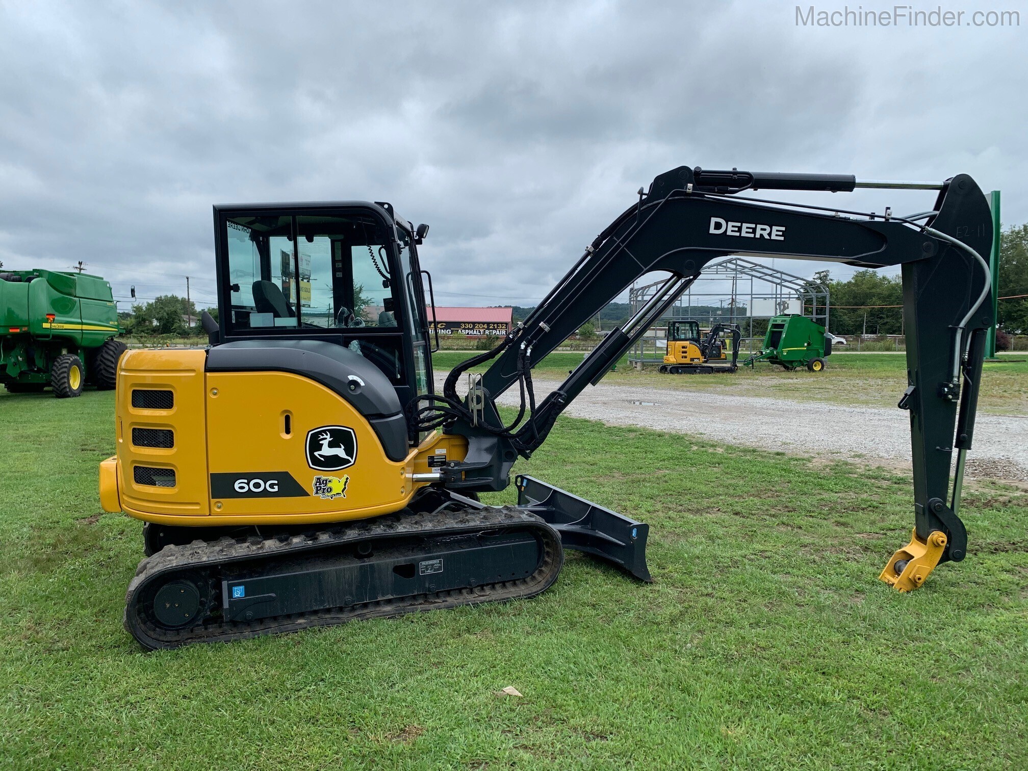 2020 John Deere 60G Image 5