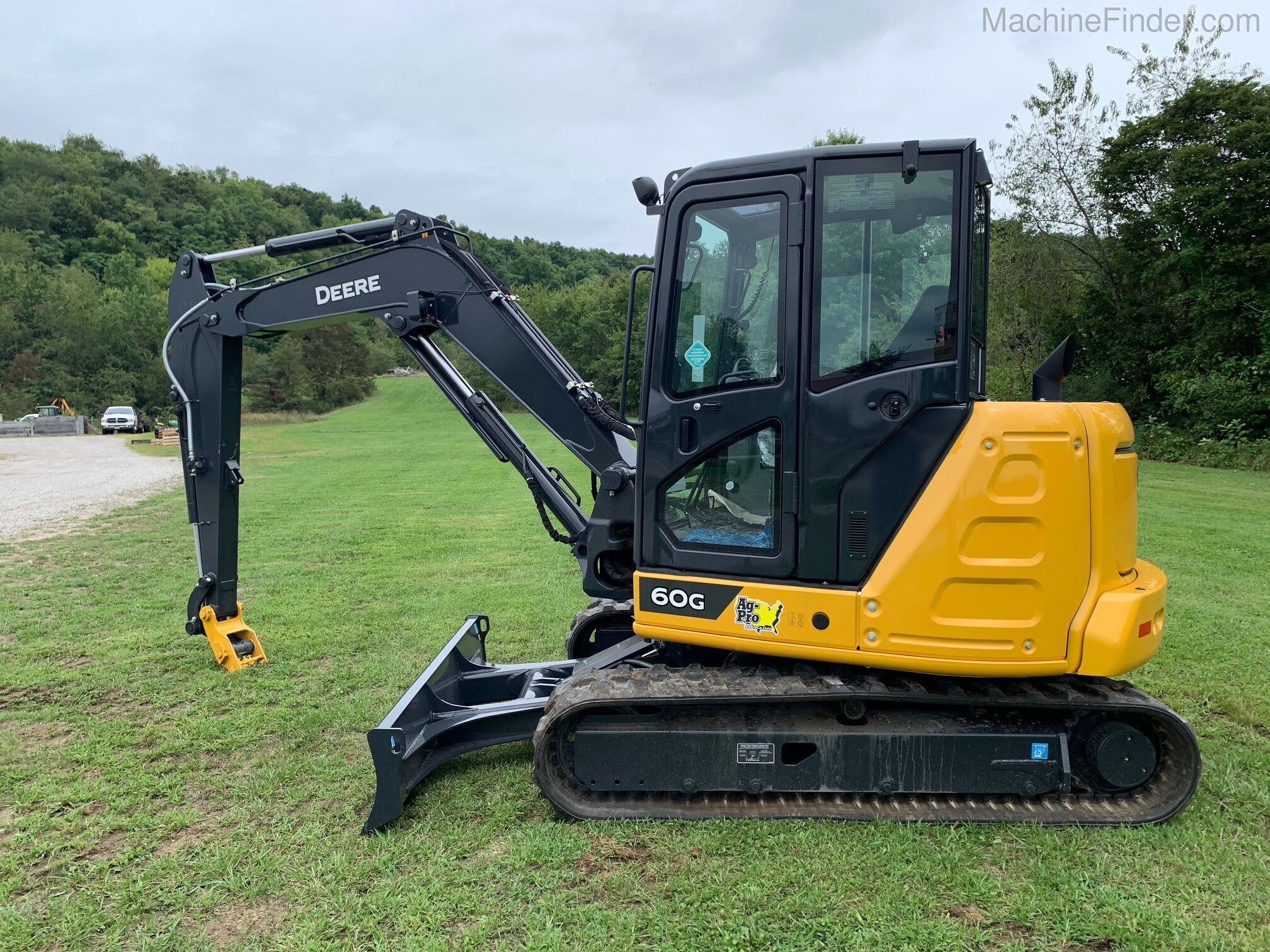 2020 John Deere 60G Image 2