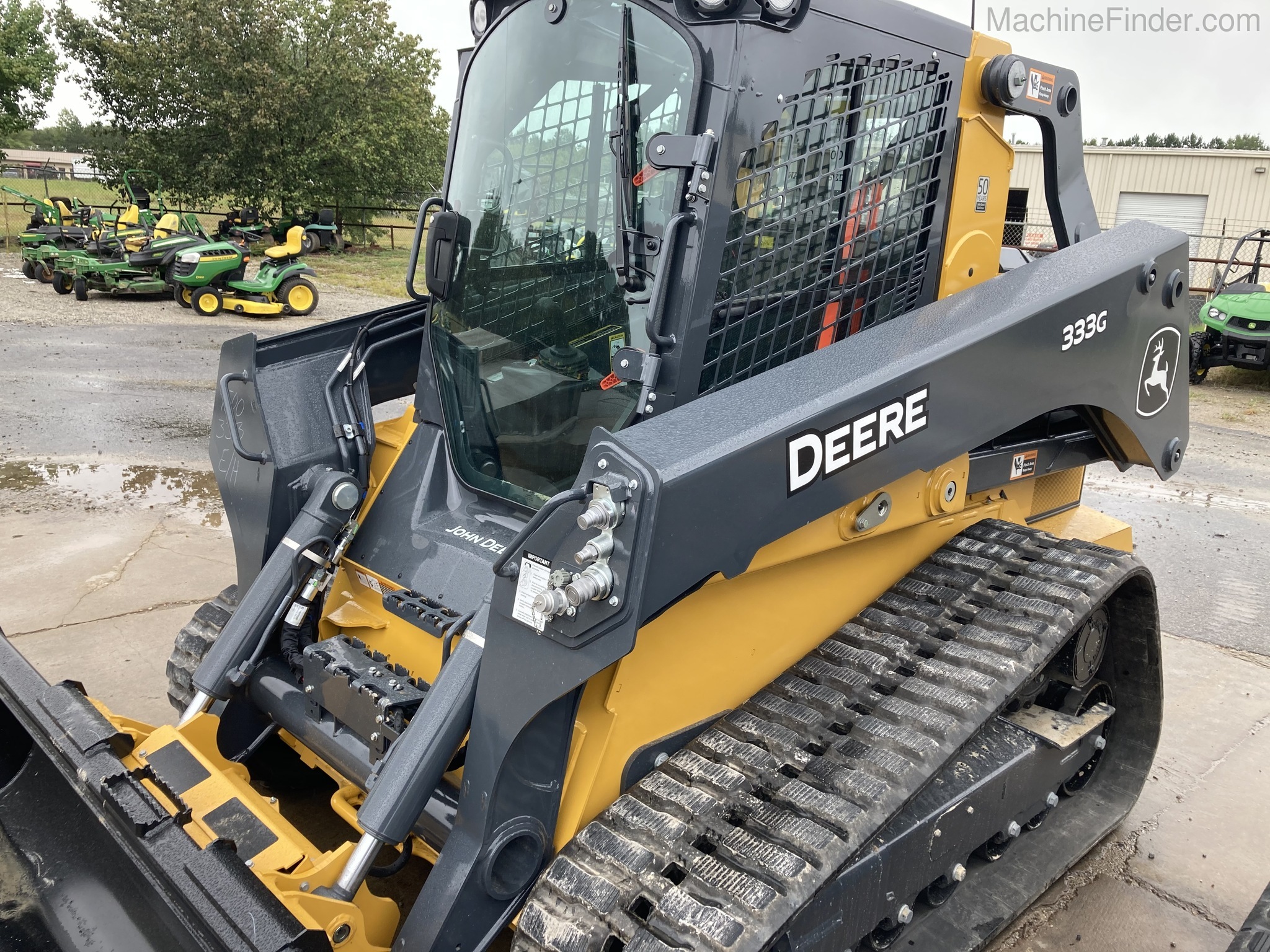 2020 John Deere 333G Image 1