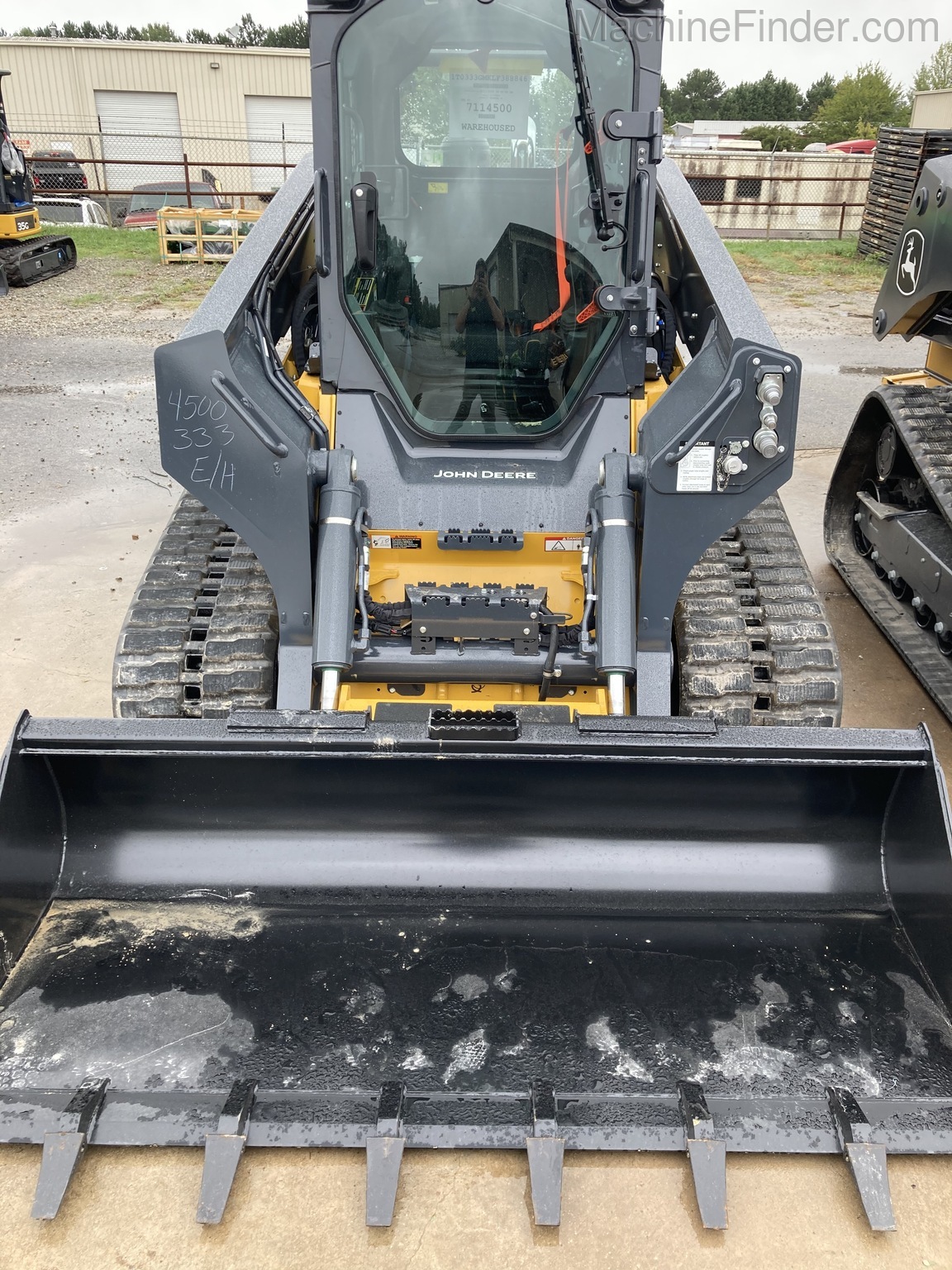 2020 John Deere 333G Image 2