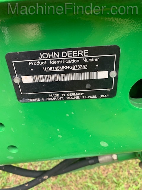 2017 John Deere 6145M Image 6