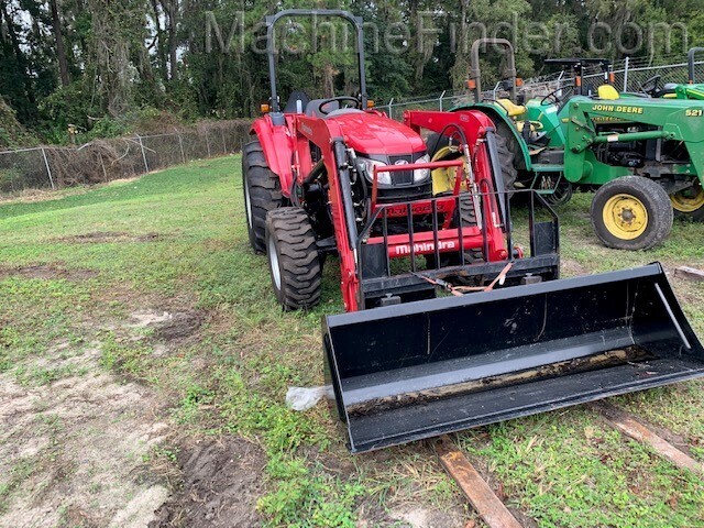 2019 Mahindra 2655 Image 1