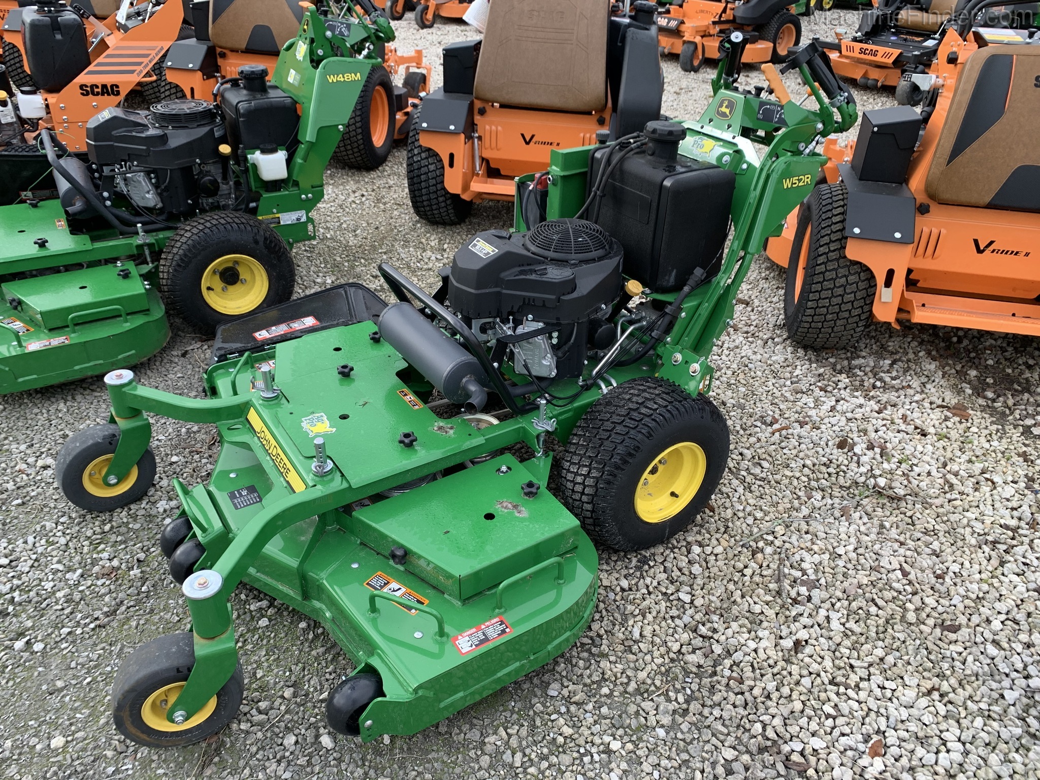 2020 John Deere W52R Image 4