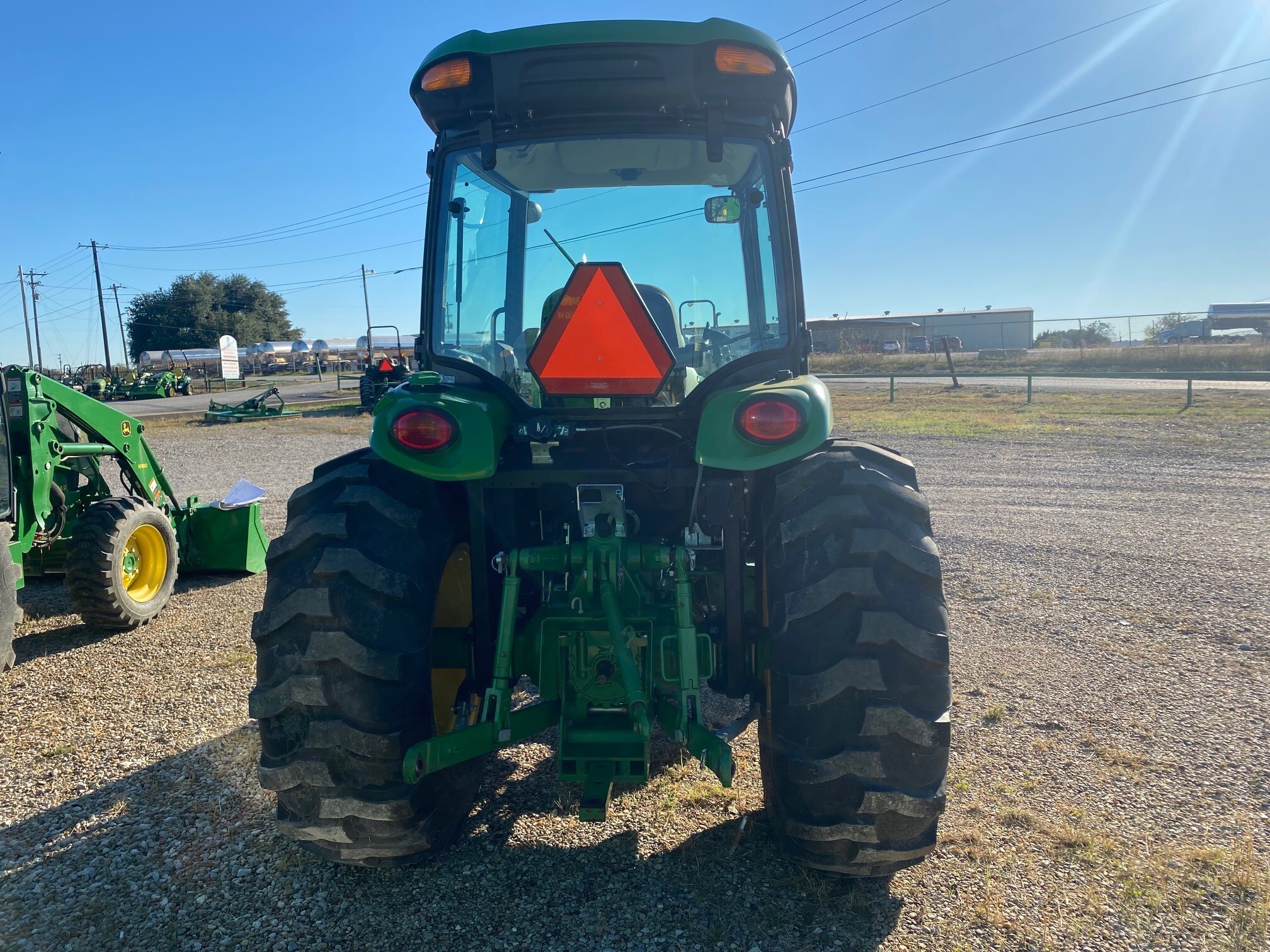 2019 John Deere 4044R Image 5