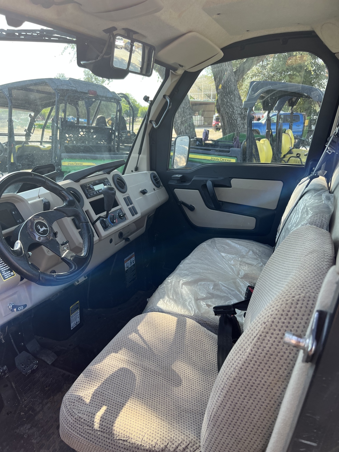 2019 John Deere XUV 865R Image 4