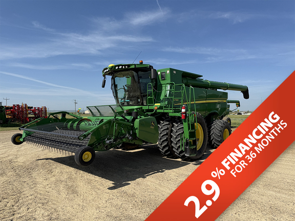 Photo of a 2018 John Deere S790