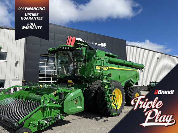 Photo of a 2022 John Deere X9 1000