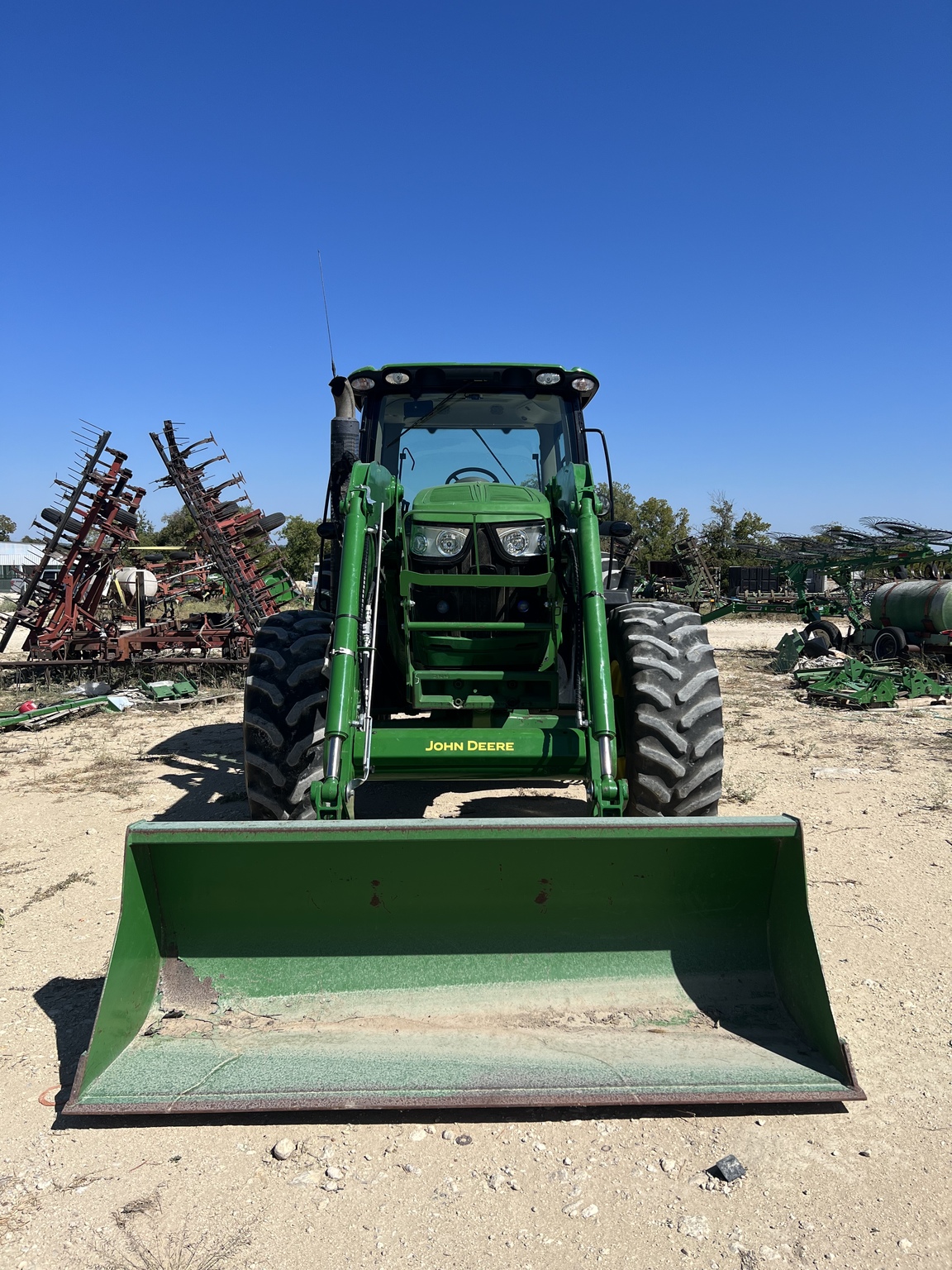 2013 John Deere 6150R Image 2