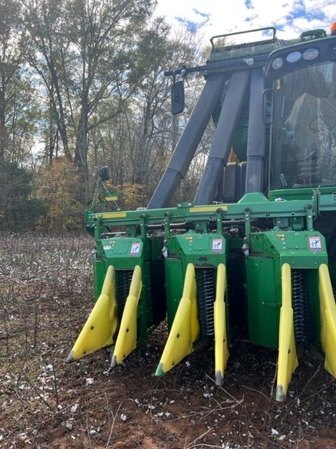 2018 John Deere CP690 Image 3