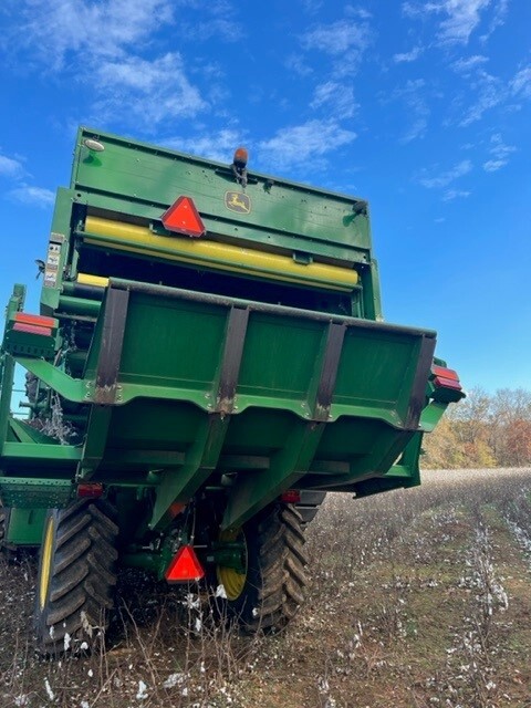 2018 John Deere CP690 Image 5