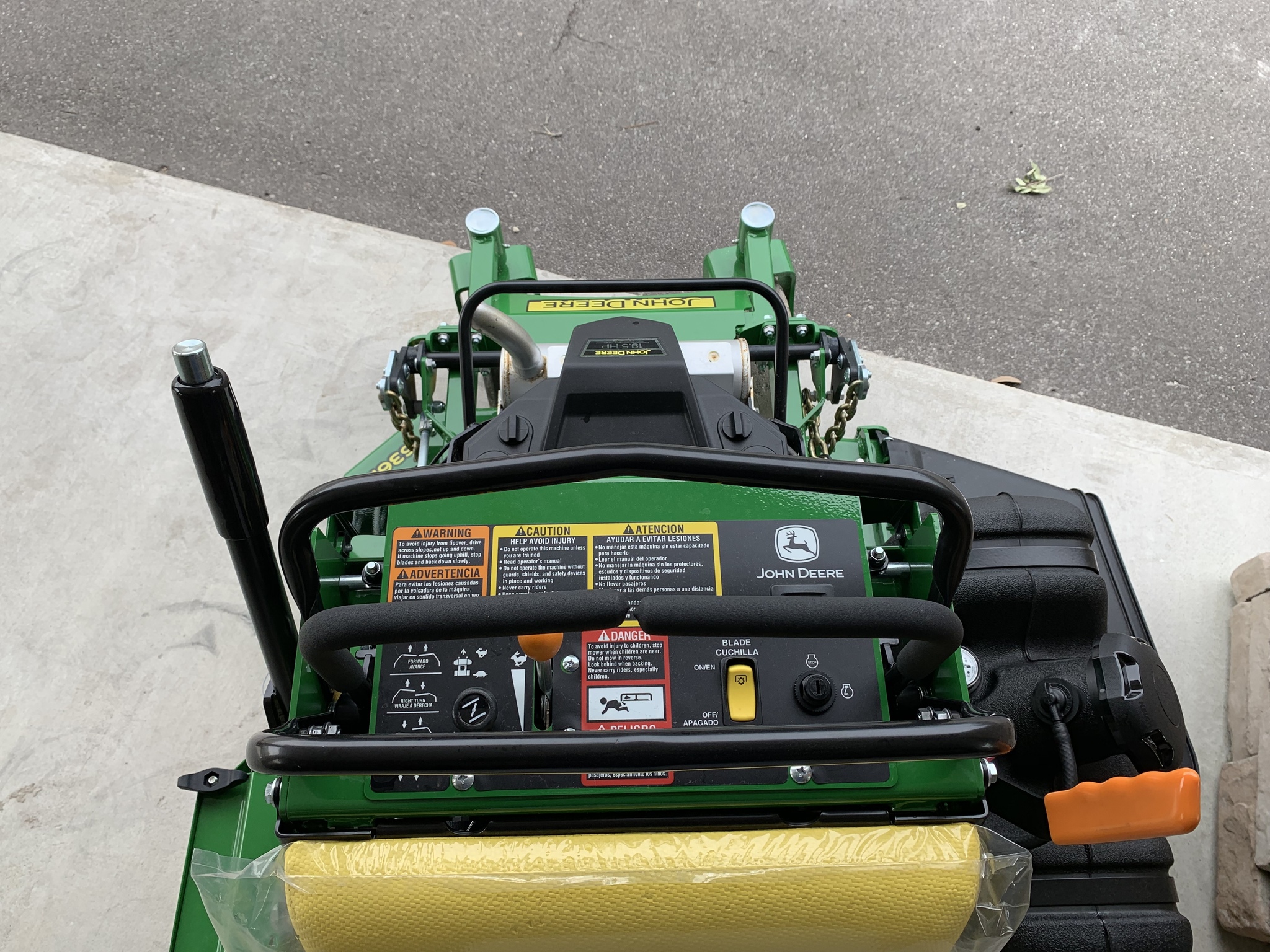 2023 John Deere 636M Image 2